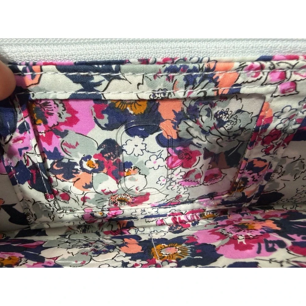 Vera Bradley Twill RFID Riley Compact Wallet Wristlet BLACK 27128-481 VBL 19
